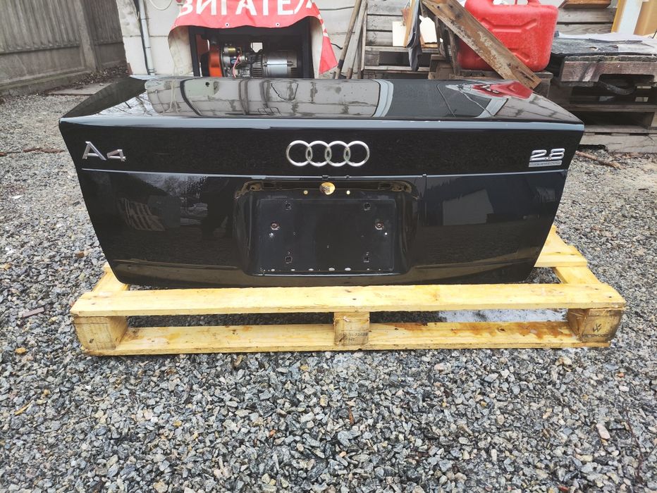 Крышка багажника Audi A4 B5