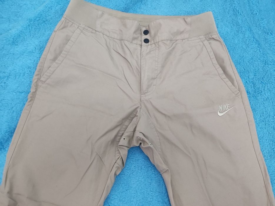 Calças vintage bege da Nike - M