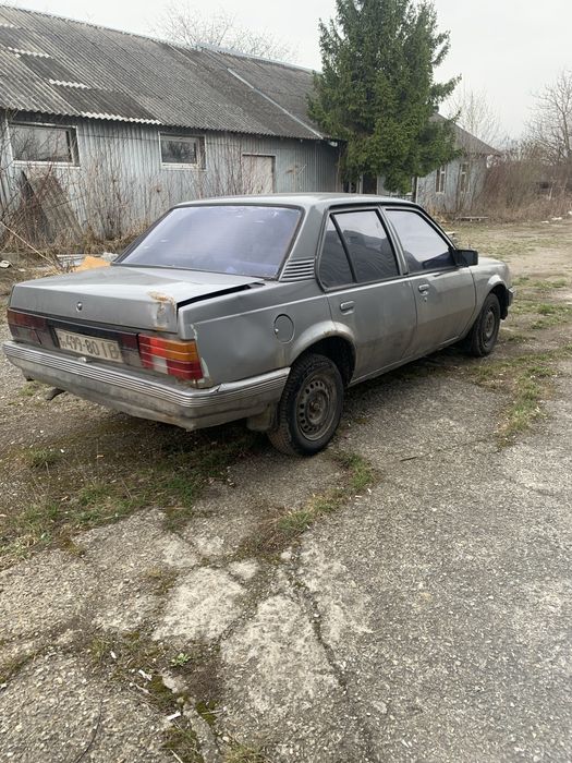 Opel ascona 1988