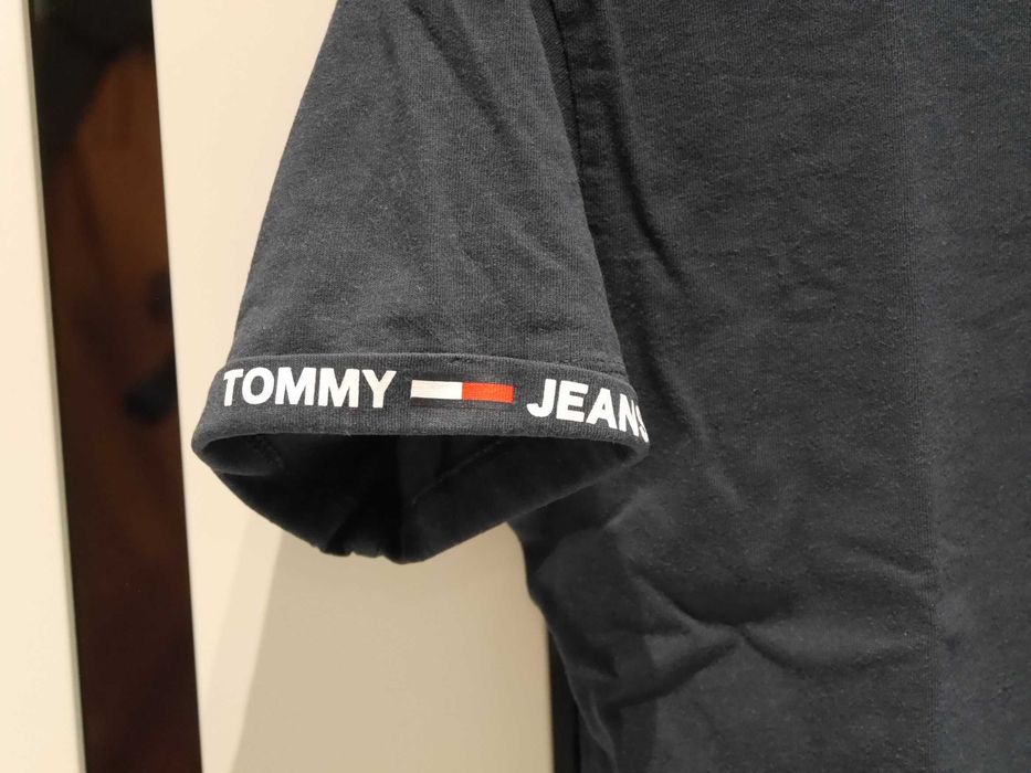 Tommy Hilfiger świetna krótsza koszulka logo 34 XS