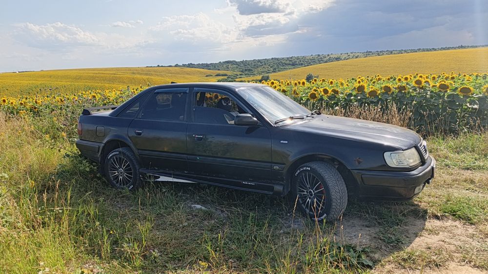 Автомобіль audi 100 c4