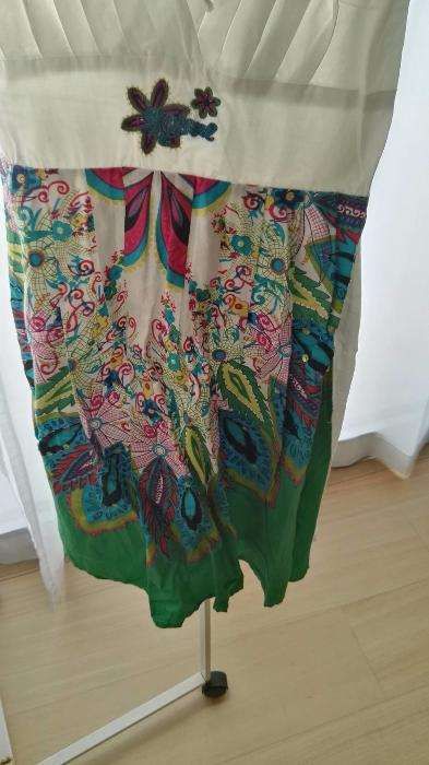 Vestido DESIGUAL modelo rodado, tamanho 36/38