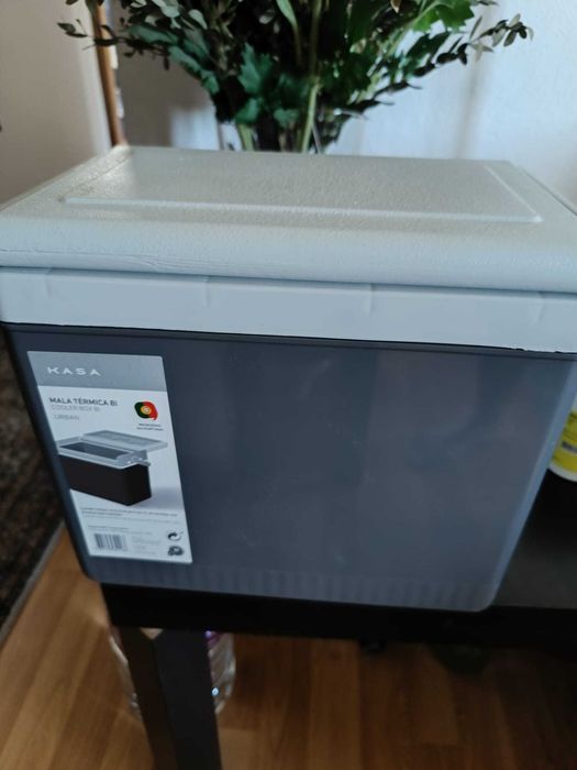 Mala térmica pequena 8l  nova, sem uso (Coller box)