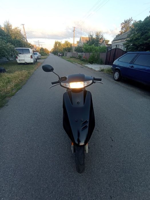 Продам скутер хонда дио, шлем, і телефон