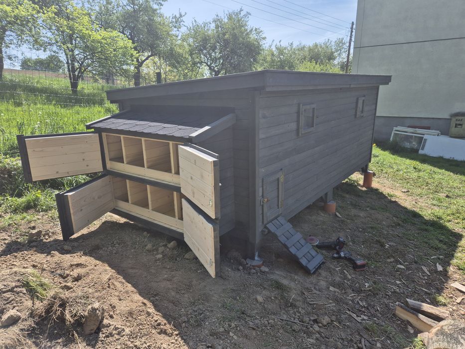 Kurnik dla kur ocieplany