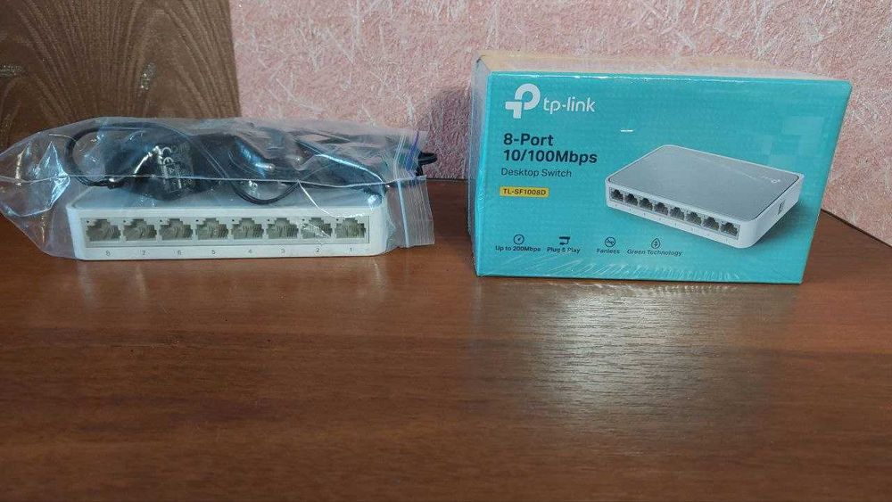 Комутатор TP-Link TL-SF1008D