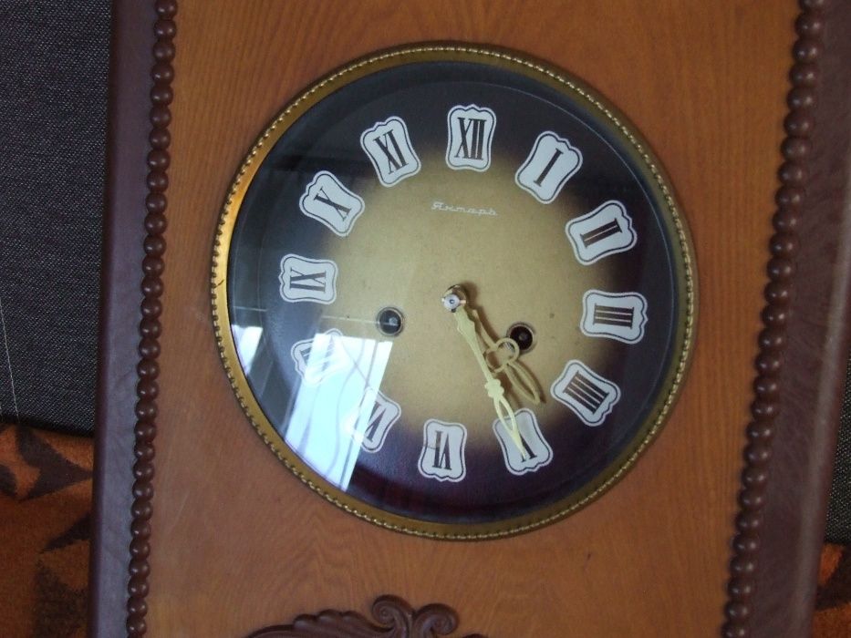 Stary zegar ścienny