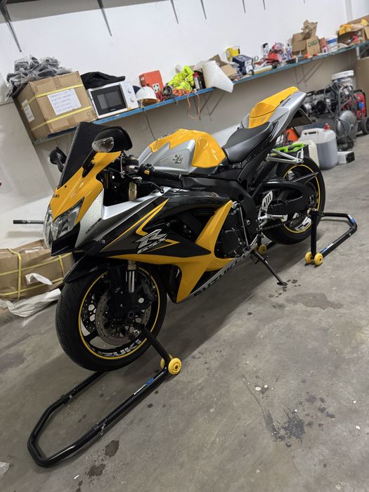 Suzuki GSXR 600 L0