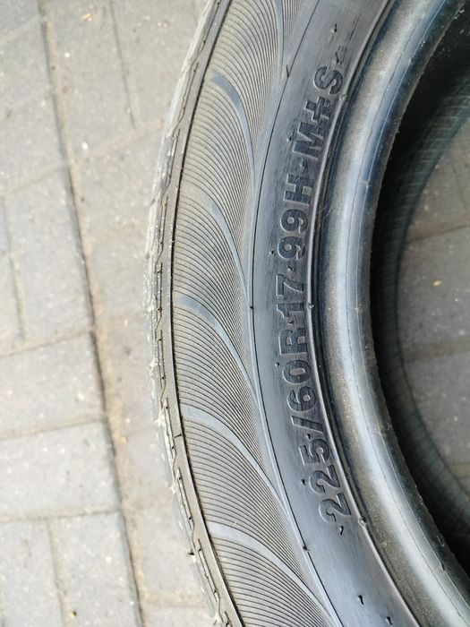 Opona Kumho 255/60/17 M+S