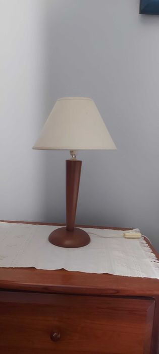 Candeeiros em bom estado