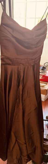 Vestido Elegante Acetinado Castanho/Café – tam M/L
