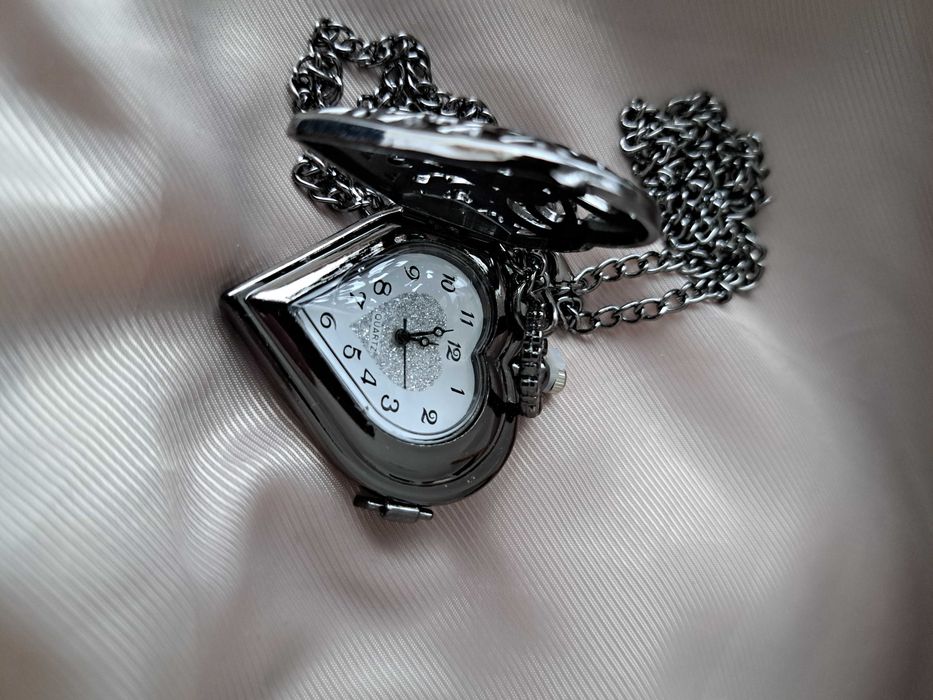 Zegarek kieszonkowy serduszko