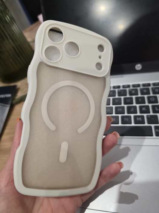 Etui z szybką do iphone 17 pro max