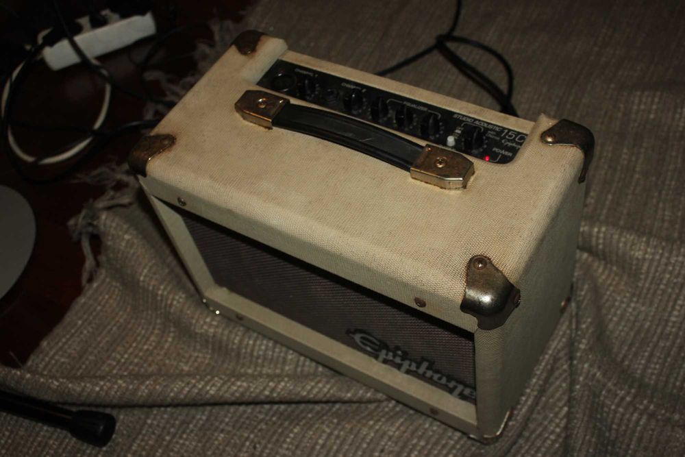 Epiphone Studio Acoustic 15C