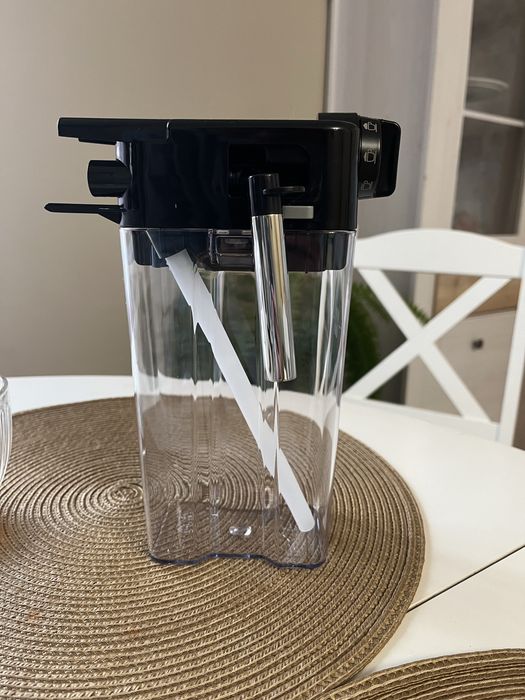 Pojemnik na mleko do ekspresu