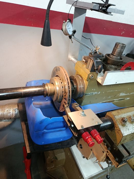 Regeneracja tarcz hamulcowych przetaczanie/toczenie