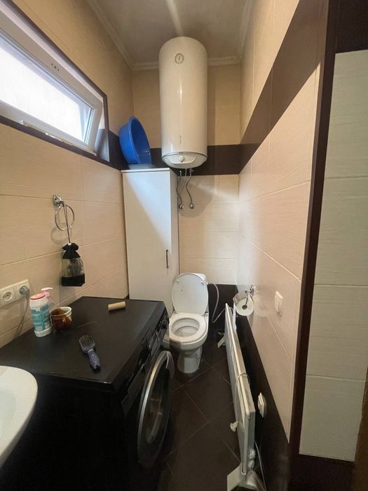 Оренда половини будинку  П П Борщагівка . Ціна с комунальними