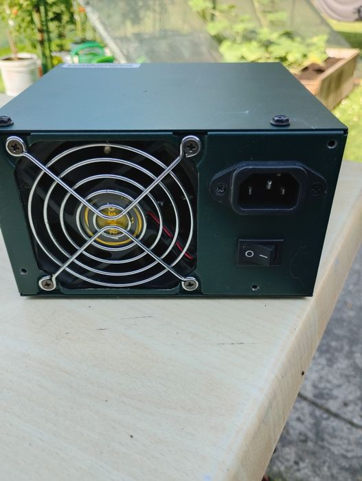 Zasilacz do pc 500w stan bdb