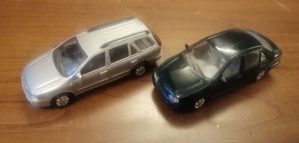 2 Miniaturas - Fiat Marea + SW - 1/43