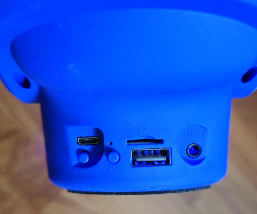 Głośnik bluetooth, USB, AUX, SD.