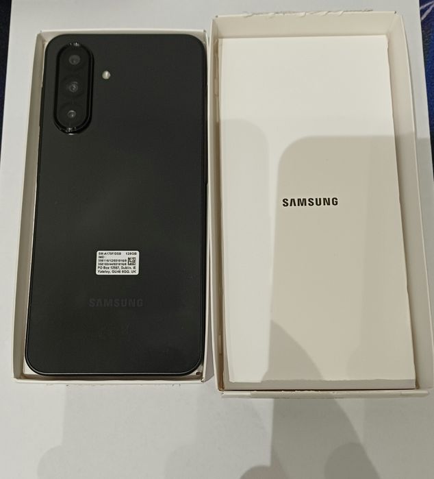 SAMSUNG A17 ( nowy)