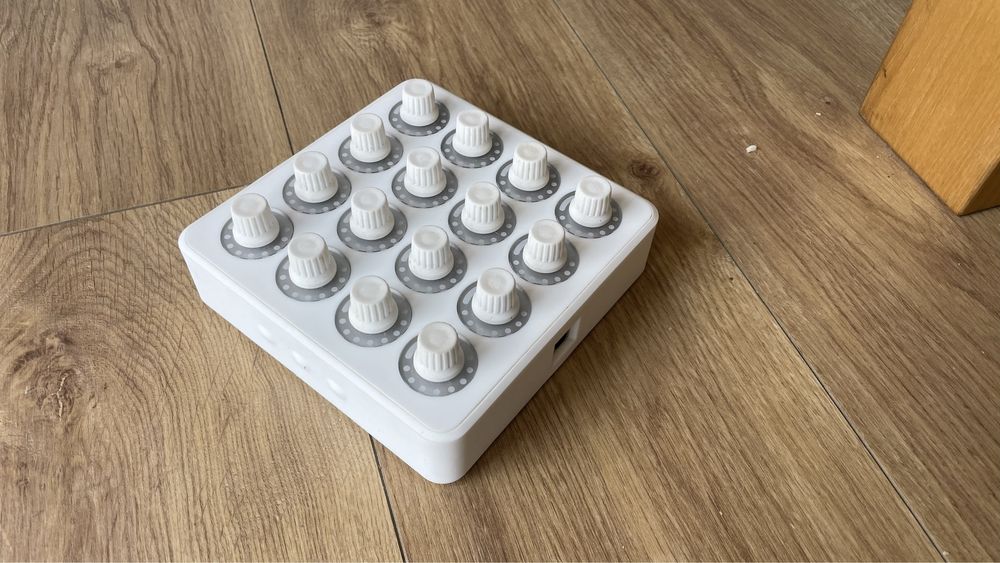 Midi Fighter Twister Controlador midi