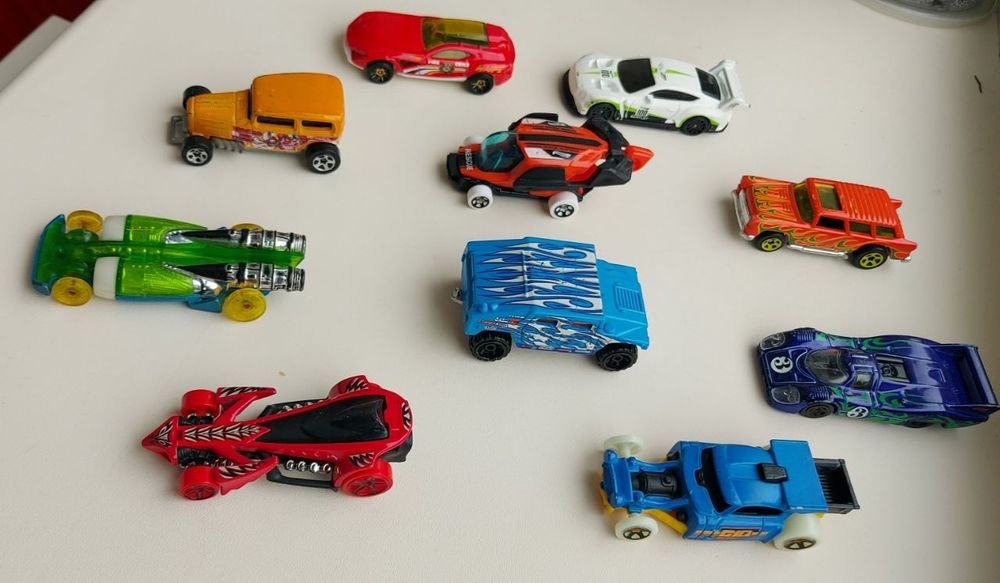 Машинки Hot wheels хот вілс