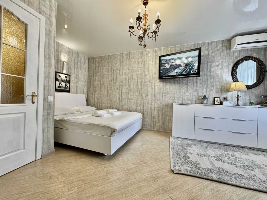 ApartPoltavaШикарна студія італійський стиль,ЦЕНТР. чек, ПОДОБОВО