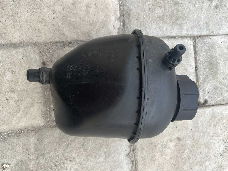 Розширювальний бачок  BMW X3 G01  17138742660 17138610661