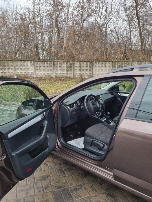 Skoda octavia a7 1.6tdi 105 клімат круіз мультикермо