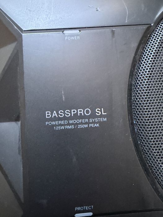 Subwoofer samochodowy JBL BassPro SL – aktywna skrzynia basowa