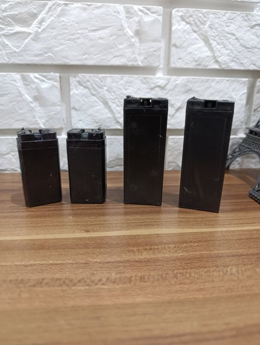 Свинцовые аккумуляторы 4 шт