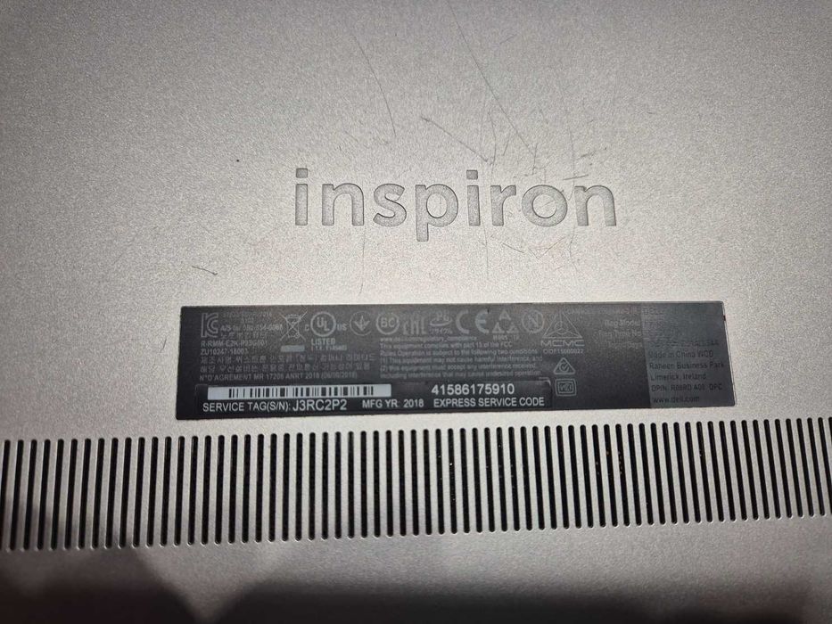 Laptop tablet 2-w-1 Dell Inspiron 5482 Core i7-8565U 32GB RAM