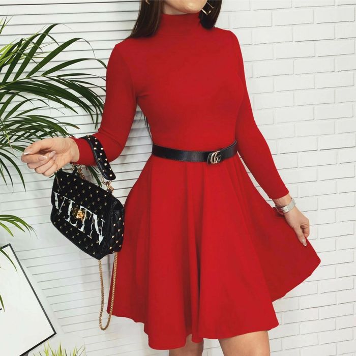 Червона сукня 42 розміру