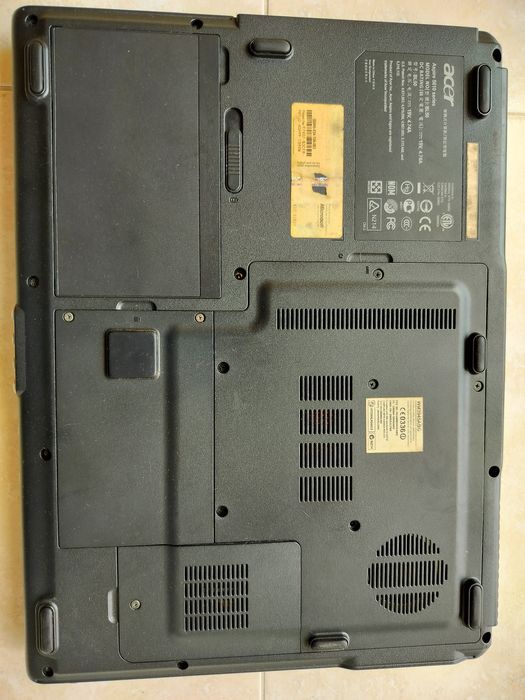 Acer Laptop (for parts)64751448416257122