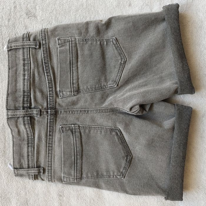 Nowe szorty z elastycznego denimu C&A szare 116