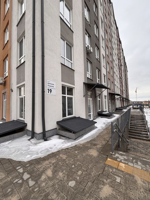 Продам комерційні приміщення від 30 до 118метрів в ЖК Скандія!