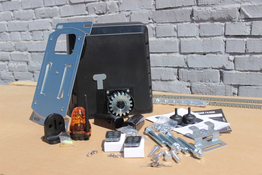 Автоматика для откатных ворот X-Boost ES700 PRO, Двигатель на ворота