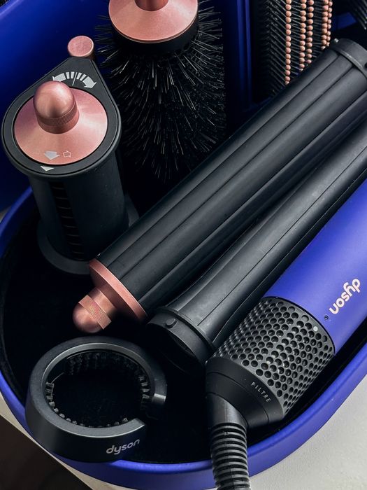 Dyson Airwrap Multi-Styler Complete Long + travel case