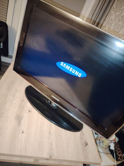 Sprzedam Telewizor Samsung LE32D450