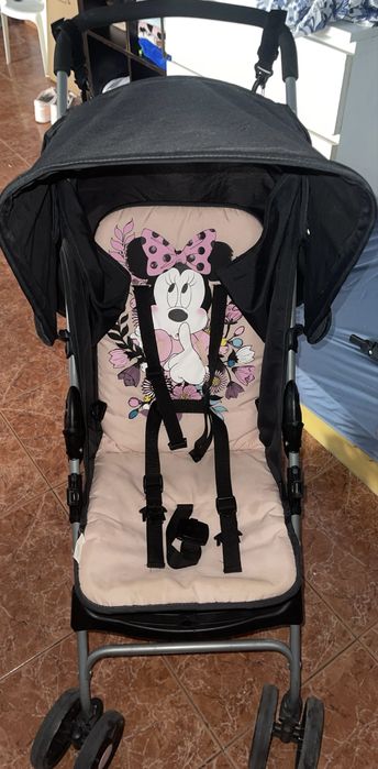 Carrinho de passeio de menina