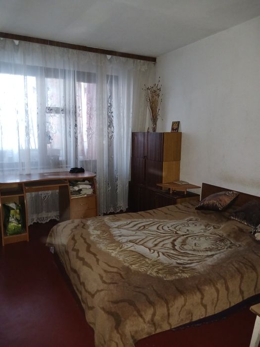 Здається кімната в 2-кім.кв.