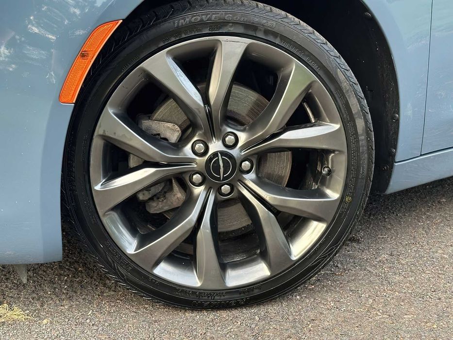 Chrysler 200 S      2015