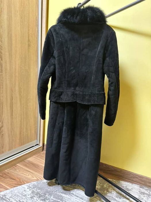 Продам довгу натуральну жіночу дублянку!