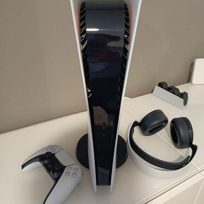 PlayStation 5 Digital + Headset 3D Pulse