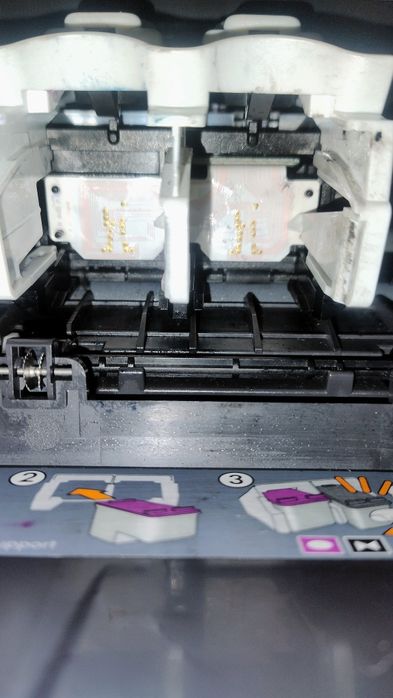 Продам принтер HP Deskjet 2000 J210