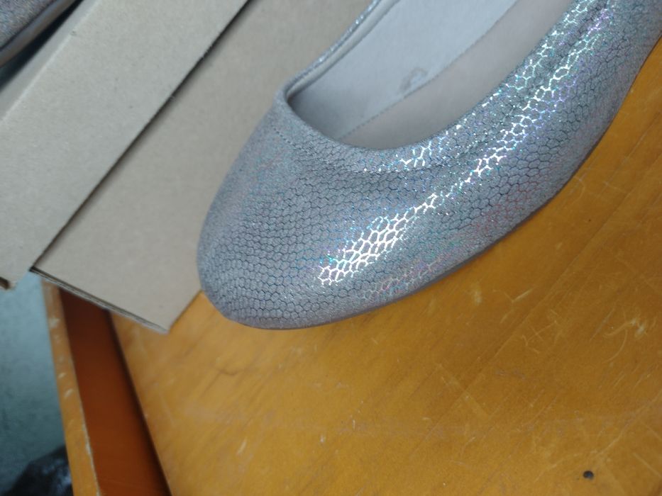 Nowe damskie buty 39