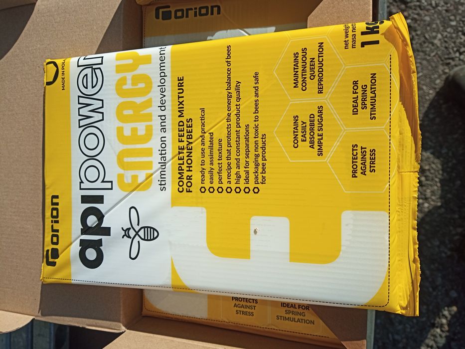 Ciasto, pokarm dla pszczół