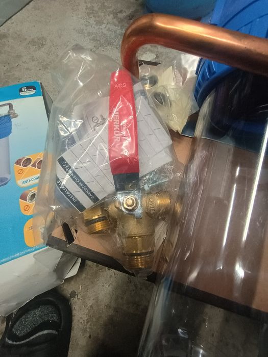 Sprzedam zestaw 2 korpusów do oczyszczania wody nowy