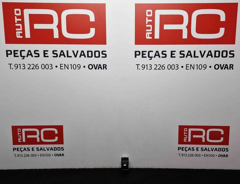Comando / Botão / Interruptor Vidros Frente Direito 96751115ZD - PEUGEOT 2008 I